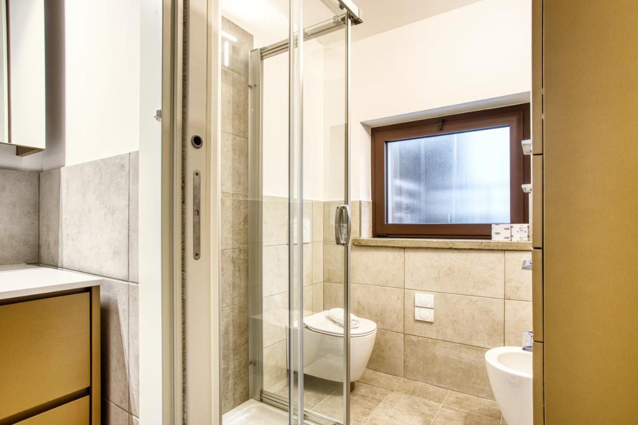 Ferienwohnung Joivy Charismatic 1-Bed Flat With Parking Mailand Exterior foto